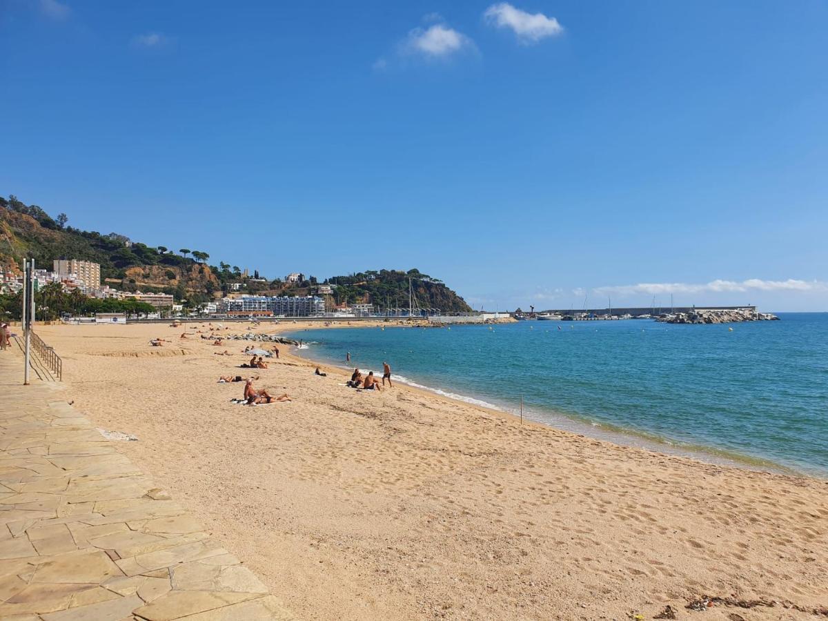 Habitacion Delante De La Playa Blanes Buitenkant foto